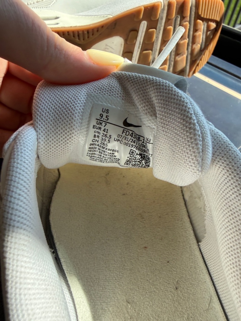 Nike Women’s Air Cream and White Low-Top Sneakers - Picture 7 of 8